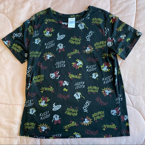 Disney Tops - mickey & minnie t-shirt NWOT valentines day xoxo comic book style design Disney